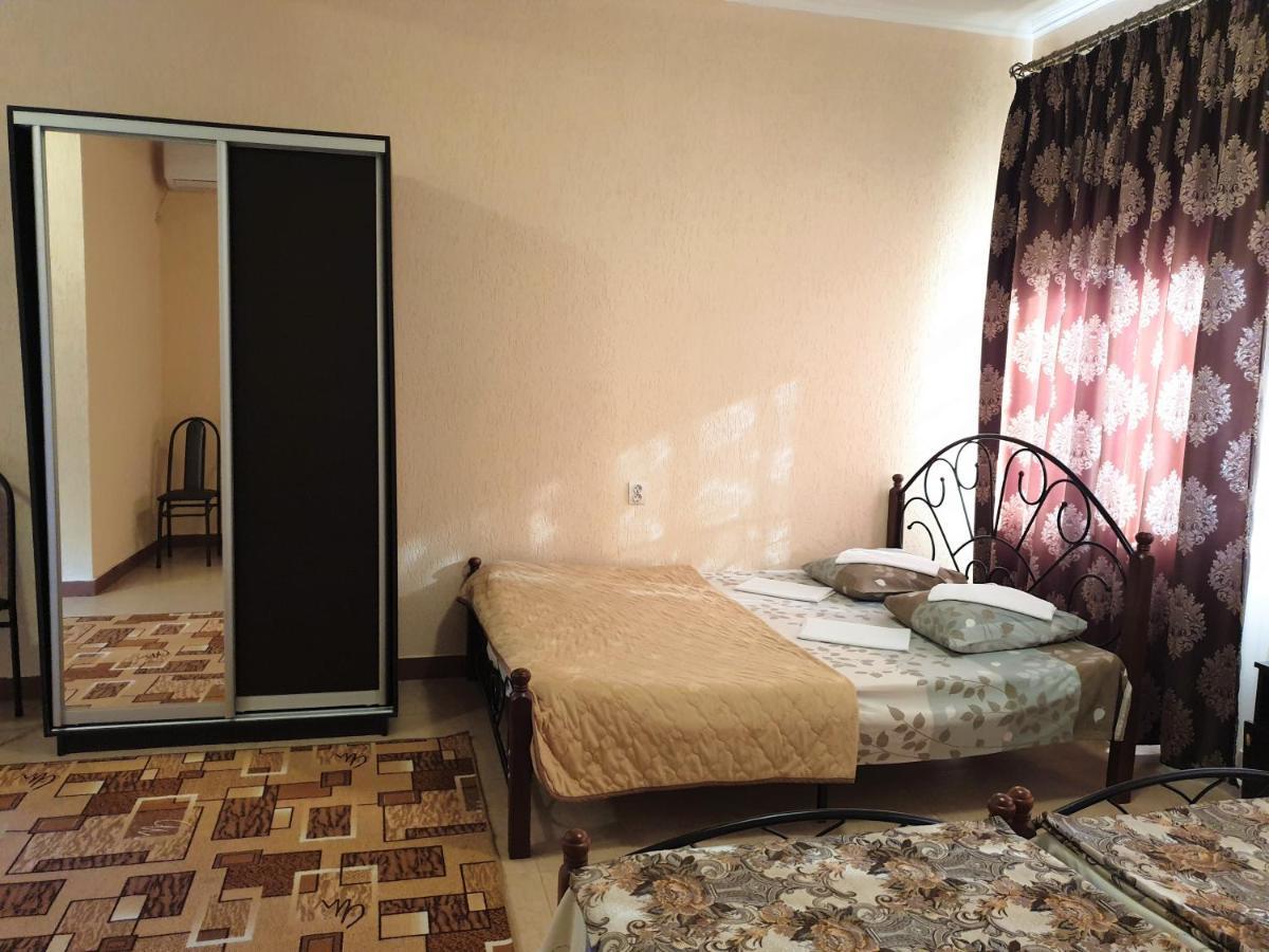Guest House Lykhny Gagra Exterior foto